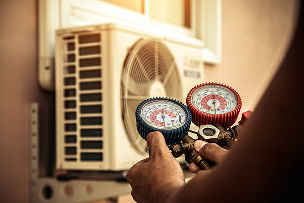 Professional Ac Installation technician working in Flanders, NY